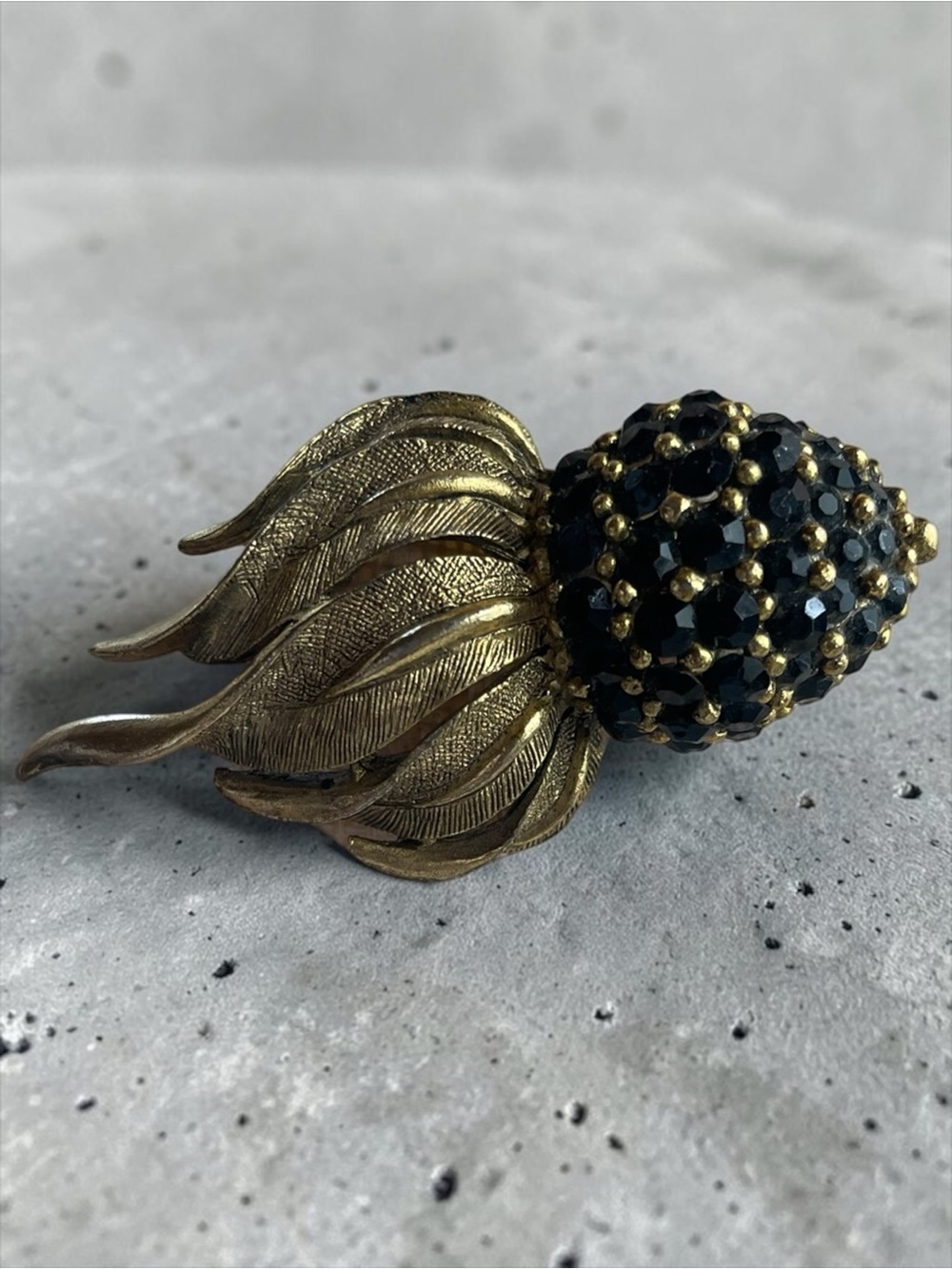 Vintage Pauline Rader Rhinestone Pineapple Gold Tone Black Rhinestone Brooch